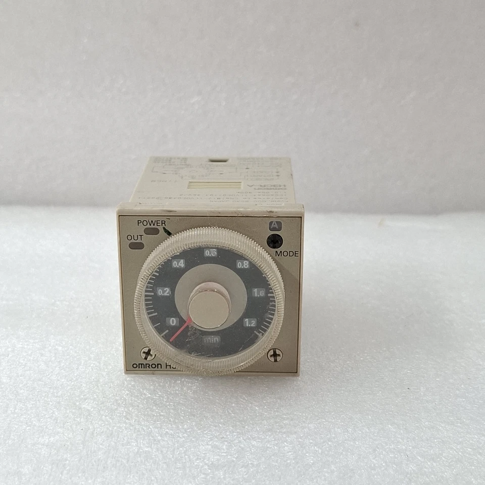 OMRON H3CR-A 100-240VAC/100-125VDC TIMER H3CR-A
